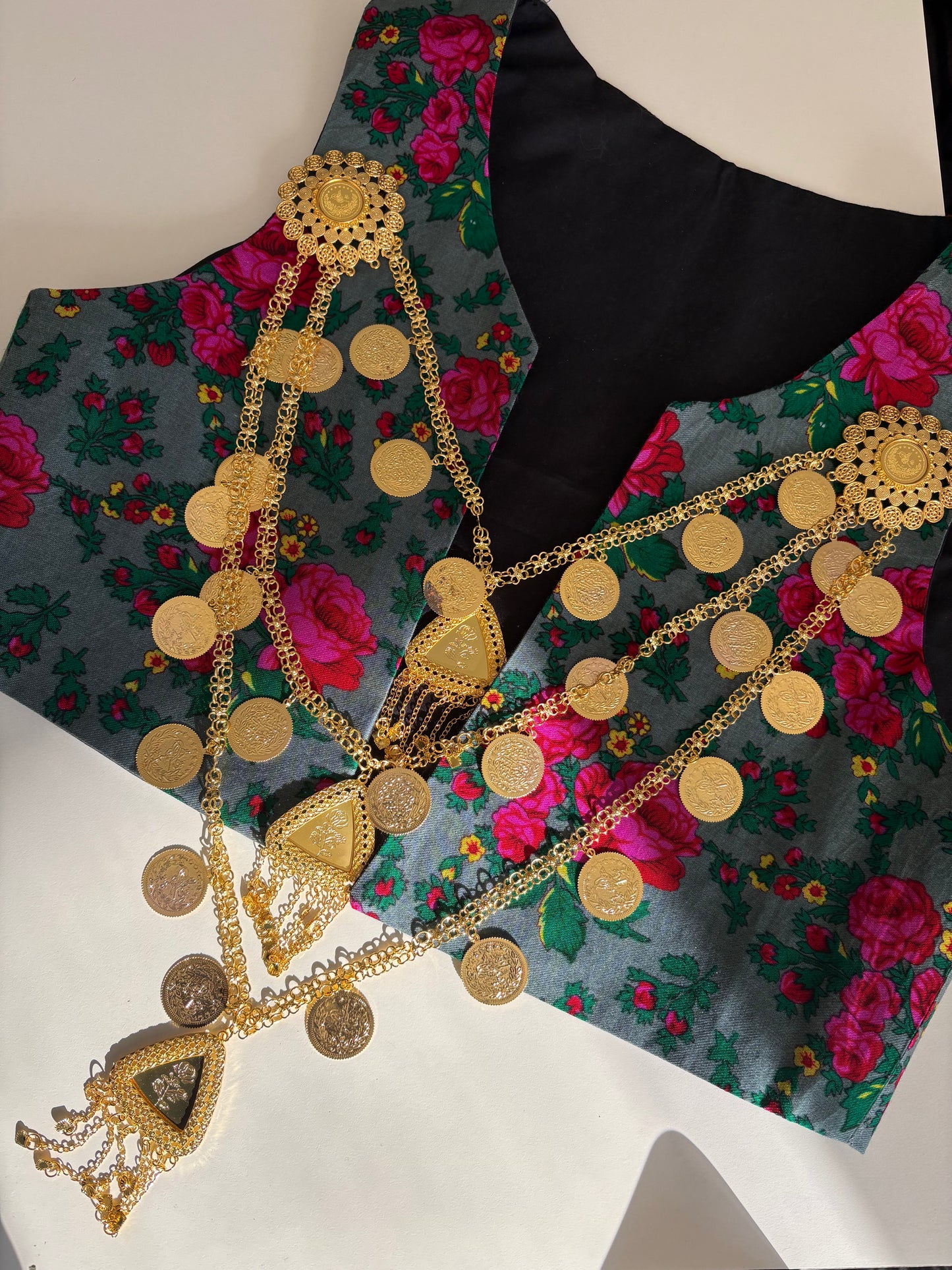 Kurdish Queen accessories