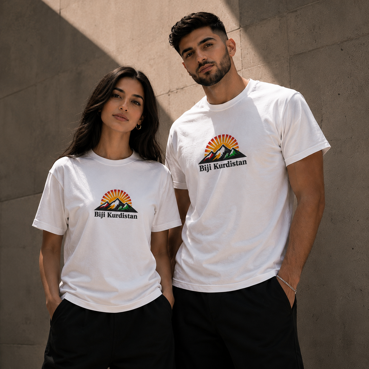 Biji Kurdistan & Mountain l Unisex Baumwoll T-Shirt